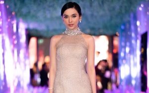 Lyodra Girang Banget Disawer Saat Tampil di Acara Nikahan, Uang Berakhir Dikembalikan?