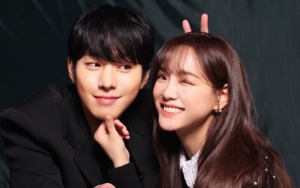 Ad-Lib Gombal Ahn Hyo Seop Bikin Kim Sejeong Kegirangan di Lokasi 'Business Proposal'
