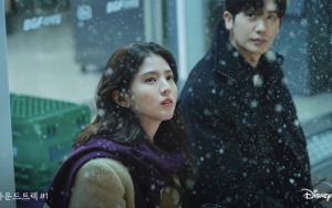 Park Hyung Sik Tak Bisa Lepas Tatap Han So Hee di Momen Ini usai Tinggal Bareng di 'Soundtrack #1'