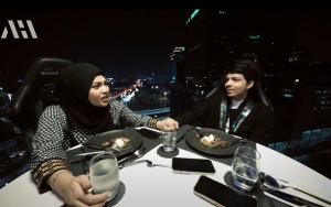 Romantis Dan Ngakak, 10 Potret Aurel Hermansyah-Atta Halilintar Dinner Di Ketinggian 50 M