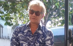 Tio Pakusadewo Akui Kini Jadi Disiplin Salat Karena Sinetron 'Para Pencari Tuhan'