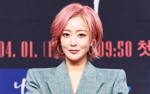 Jadi Perhatian, Begini Komentar Kim Hee Sun Soal Penampilannya yang Mencolok di 'Tomorrow'