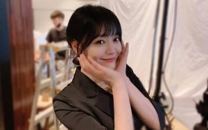 Kim Sohyun, Na Hee Do Dewasa Pamer Foto Bareng Suami di Lokasi 'Twenty-Five, Twenty-One'