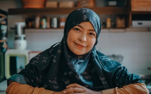 Haru! Tantri Kotak Beri Kejutan Pada Tukang Parkir yang Putar Lagunya