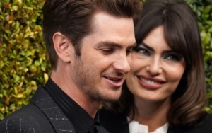 Andrew Garfield dan Alyssa Miller Sang Kekasih Dikabarkan Putus