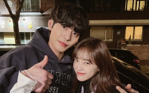 Kim Sejeong Pamer Ditatap Ahn Hyo Seop di Lokasi 'Business Proposal', Banjir Komentar Sedih