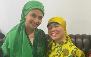 Disentil Farhat Abbas, Mama Fuji Pamer Gaya Swag Ala Bos Geng Korea