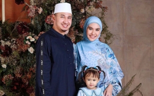 Awalnya Galau, Kartika Putri Ikhlas Tinggalkan Putri Bungsu Demi Ibadah Umrah Bareng Suami