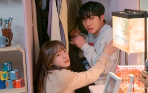 Kim Sejeong Syok Bahas Adegan Ranjang Dengan Ahn Hyo Seop di 'Business Proposal'