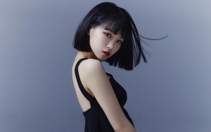 LE SSERAFIM Perkenalkan Leader Kim Chaewon, Pose dan Baju Dikritik Terlalu Seksi