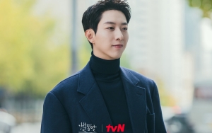 Jadi Pengacara Kaya dan Tampan, Begini Gaya Akting Lee Jung Shin CN Blue di 'Shooting Stars'