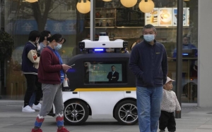 Penduduk Shanghai Protes Kurangnya Pasokan Saat Lockdown, Drone Pemerintah Beri Peringatan Ini
