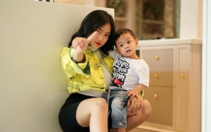 Fuji Gemes Gala Debut Artis Berkat Lagu 'Toyik Toyik Mana', Impian Vanessa Angel Terkabul?