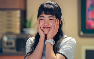 Kim Tae Ri Bandingkan Seragam Semasa Sekolah Dulu dan di 'Twenty-Five, Twenty-One'