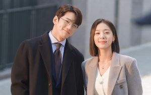 Seol In A Bolak-Balik Cium Bibir Kim Min Kyu, Begini Syutingnya di 'Business Proposal'