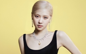 Cantik Banget, Rose BLACKPINK Umbar Bodi Seksi Bak Gitar Spanyol di Event Terbaru
