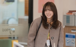 Kim Sejeong Akui Sangat Khawatir Saat Syuting Adegan Sok Imut di 'Business Proposal'