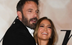 Jennifer Lopez Konfirmasi Telah Resmi Tunangan Dengan Ben Affleck