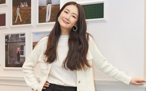Anggun Bak Dewi, Choi Ji Woo Jadi Sorotan Kamera di Red Carpet 'Shooting Stars'