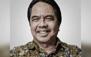 Ade Armando Babak Belur Hingga Berdarah Usai Dikeroyok Massa di Demo 11 April