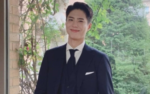 Park Bo Gum Kejutkan Rekan Artis Tak Sengaja Berjumpa Saat Lari Pagi