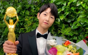 Terciduk Syuting Drama Baru, Pesona Song Joong Ki Pakai Kacamata Dinilai Kelewat Seksi