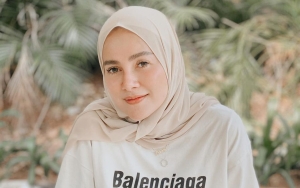 Olla Ramlan Bercucuran Air Mata dengan Suara Bergetar Singgung Perceraian: Aku Terluka