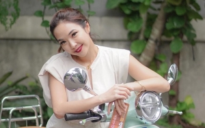 Tampil dengan Rok Mini Perlihatkan Kulit Mulus, Gisella Anastasia Ramai Disebut Bak ABG