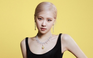 Gaya Rose BLACKPINK di Majalah Kena Protes, Desain Asli Bajunya Lebih Mengejutkan