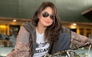 Aksi Dewi Persik Cover Lagu 'RIP, Love' Dinilai Candu Banget, Momen Ngaji Ikut Dibahas