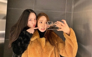 Krystal Pamer Potret Ceria Masa Kecilnya Bareng Jessica Jung, Seimut Apa?