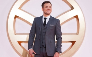 Taron Egerton dan Emily Thomas Sang Kekasih Putus Usai Enam Tahun Kencan