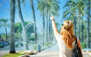 Kenali Risiko Hadirnya Augmented Reality dan Virtual Reality Di Tengah Milenial