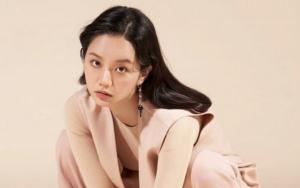 Tampil Menawan di Majalah, Hyeri Bicara Soal Cintai Diri Sendiri dan Lingkungan Sekitar