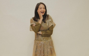 Tampil Berhijab, Paras Cantik Enzy Storia Disebut Kian Terpancar Hingga Ramai Digoda