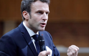 Macron Terpilih Kembali Jadi Presiden Prancis Picu Aksi Protes, 2 Orang Tewas Ditembak Polisi