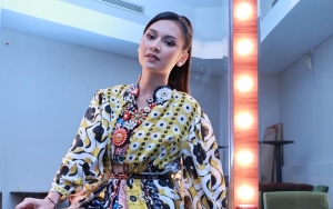 Indah Permatasari Kembali Dicurigai Hamil Saat Joget Bareng Sang Adik, Aura Disebut Beda?
