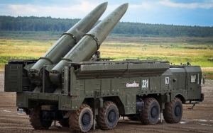 Korea Utara Pawai Rudal Balistik Antarbenua, Kim Jong Un Janji Gunakan Senjata Nuklir Saat Terancam