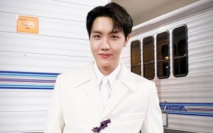 Outfit Keren J-Hope BTS Terselip Nama Penyanyi Amerika Ini di Bagian Pinggang