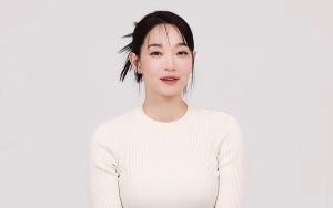 Bukan Jepretan Kim Woo Bin, Shin Min A Ungkap Caranya Ambil Foto Instagram