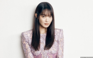 8 Pose Anti Mati Gaya Shin Min A, Jago Ambil Foto Cantik Instagram