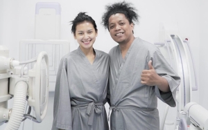 Mudik Lebaran, Indah Permatasari Pamer Perut 'Buncit' Bukti Hamil?