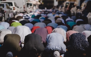 Lebaran Lebih Dulu, Warga di Sejumlah Wilayah Indonesia Sudah Gelar Salat Id Hari ini