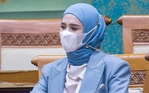 Mulan Jameela Akting Marah-marah, Wajah Mulus Justru Bikin Salfok