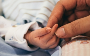 Waspadai Kasus Hepatitis Akut, Bayi 10 Bulan di Surabaya Dirawat Dalam Ruang Khusus Isolasi