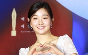 Park So Dam Tampak Sehat Hadiri Baeksang Arts Awards Usai Jalani Operasi Kanker