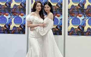 Interaksi YoonA-Seohyun Ketemu Pacar Sooyoung Aktor Jung Kyung Ho di Baeksang Tuai Sorotan