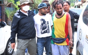 Masih Ditahan Polisi Pasca Aksi Demo Tolak DOB Papua, Jefry Wenda Diduga Langgar UU ITE