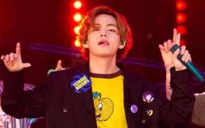 Posting Adegan Emosional Ini, V BTS 'Nangis' Nonton Drama 'Our Blues'