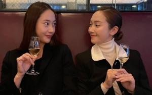 Novel Baru Jessica Jung Diduga Isyaratkan Krystal f(x) Dibenci 2 Member SNSD Ini